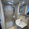 Photo 4: Room 1 ensuite