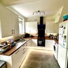 Photo 5: Kitchen