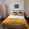 Photo 2: Bed