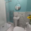 Photo 7: Room 1, En-suite room