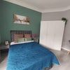 Photo 6: Room 1, En-suite room