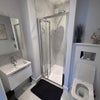 Photo 9: En-suite room 1