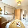 Photo 12: Room 3: Double room in friendly houseshare