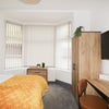 Photo 12: Room 2