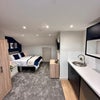 Photo 2: Bed 6 with Kitchenette & Ensuite