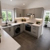 Photo 2: Kitchen