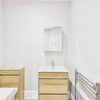Photo 6: Room 2, Bathroom