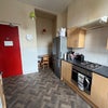 Photo 7: Kitchen