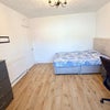 Photo 2: Ensuite room