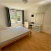 Photo 6: Room 3 (En-suite/Double)
