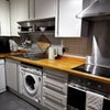 Photo 7: kitchen 