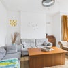 Photo 3: Lounge
