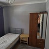 Photo 5: bedroom