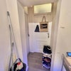 Photo 9: Hallway