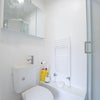 Photo 4: Room 2 ensuite