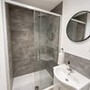 Photo 3: En-Suite