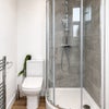 Photo 2: En-Suite