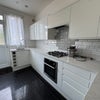 Photo 7: Kitchen