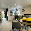 Photo 7: Livingroom