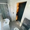 Photo 4: Studio 5 Ensuite