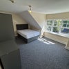 Photo 8: Room 4