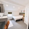 Photo 13: Studio 6 En Suite