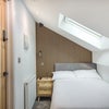 Photo 11: Room 5