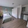 Photo 2: Room 4