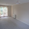 Photo 8: Lounge