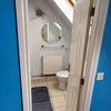 Photo 9: En suite bathroom