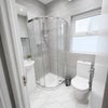 Photo 10: Shared bathroom 1