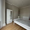 Photo 6: Room 4