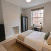 Photo 6: bedroom 4