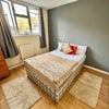 Photo 3: R4 - Llandovery House E14 - £850