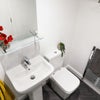 Photo 4: Large, private ensuite