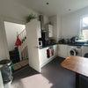 Photo 4: kitchen