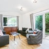 Photo 4: Use of spacious lounge