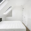 Photo 2: Modern room