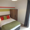 Photo 10: Room 2 (available 03/10)