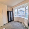 Photo 2: Room 1 En Suite