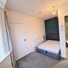 Photo 11: Room 1 En Suite