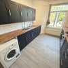 Photo 4: Kitchen