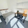 Photo 13: Room 3 En Suite