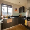 Photo 7: Kitchen