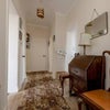 Photo 6: hall
