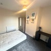 Photo 9: Room 1