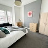 Photo 2: Room 4