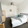 Photo 3: Room 4