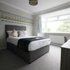 Photo 2: Room 6 (available 02/10)