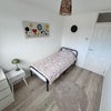 Photo 4: Single Bedroom